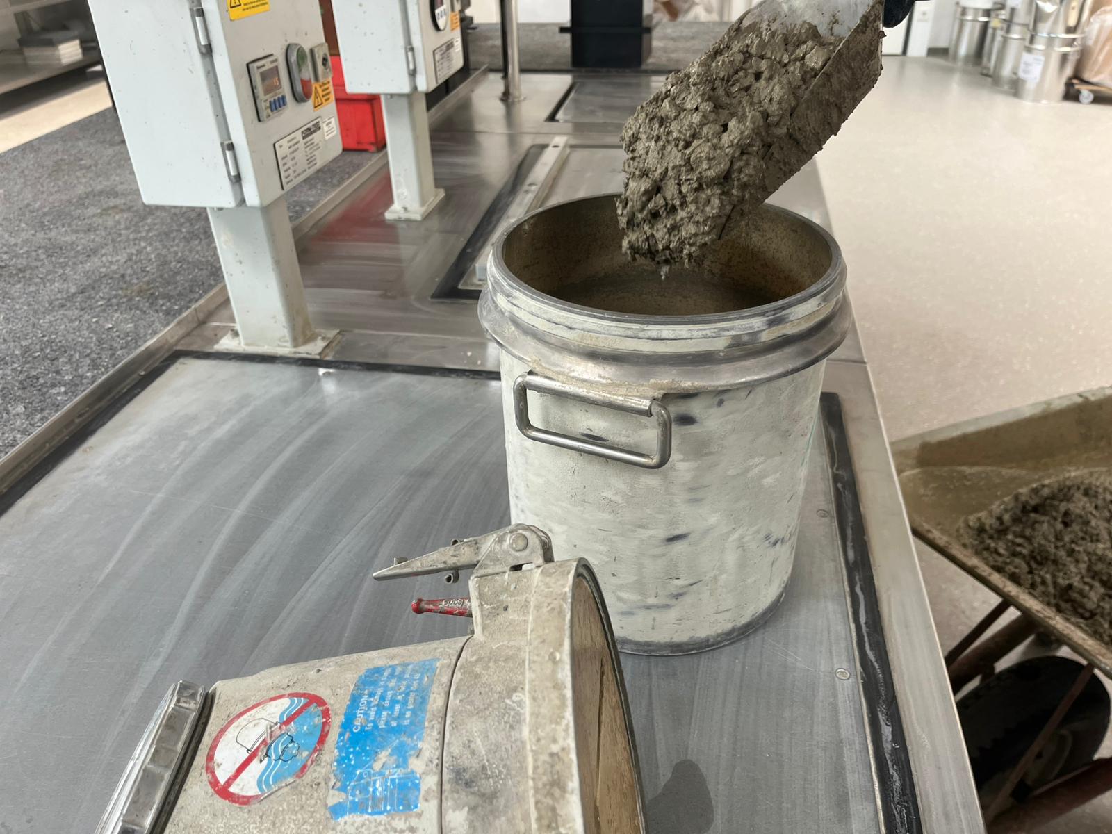 Frischbetonprüfung